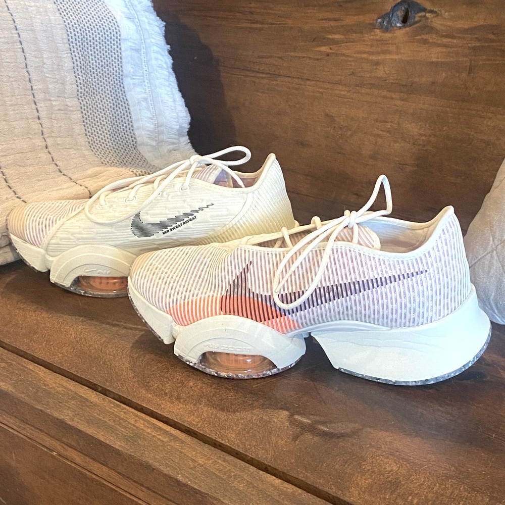 Nike Tennis Shoes